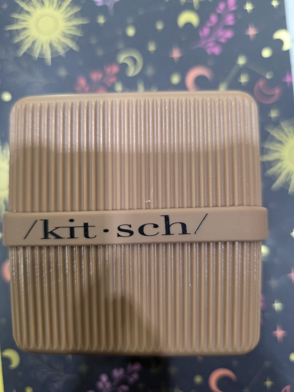 Kitsch Nude Compact Travel Case With 2 Slots - Sleek Ribbed Design